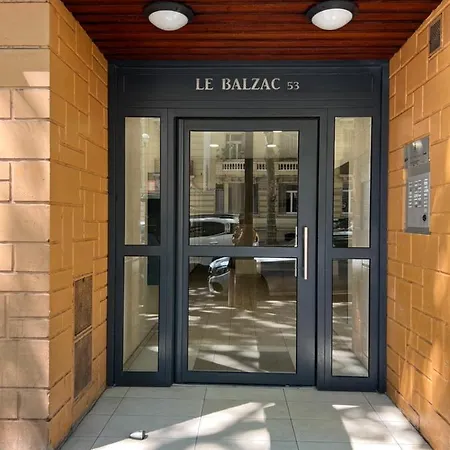 Le Balzac - Proche Croisette Et Plages Cannoises- Clim Et Wifi Apartamento